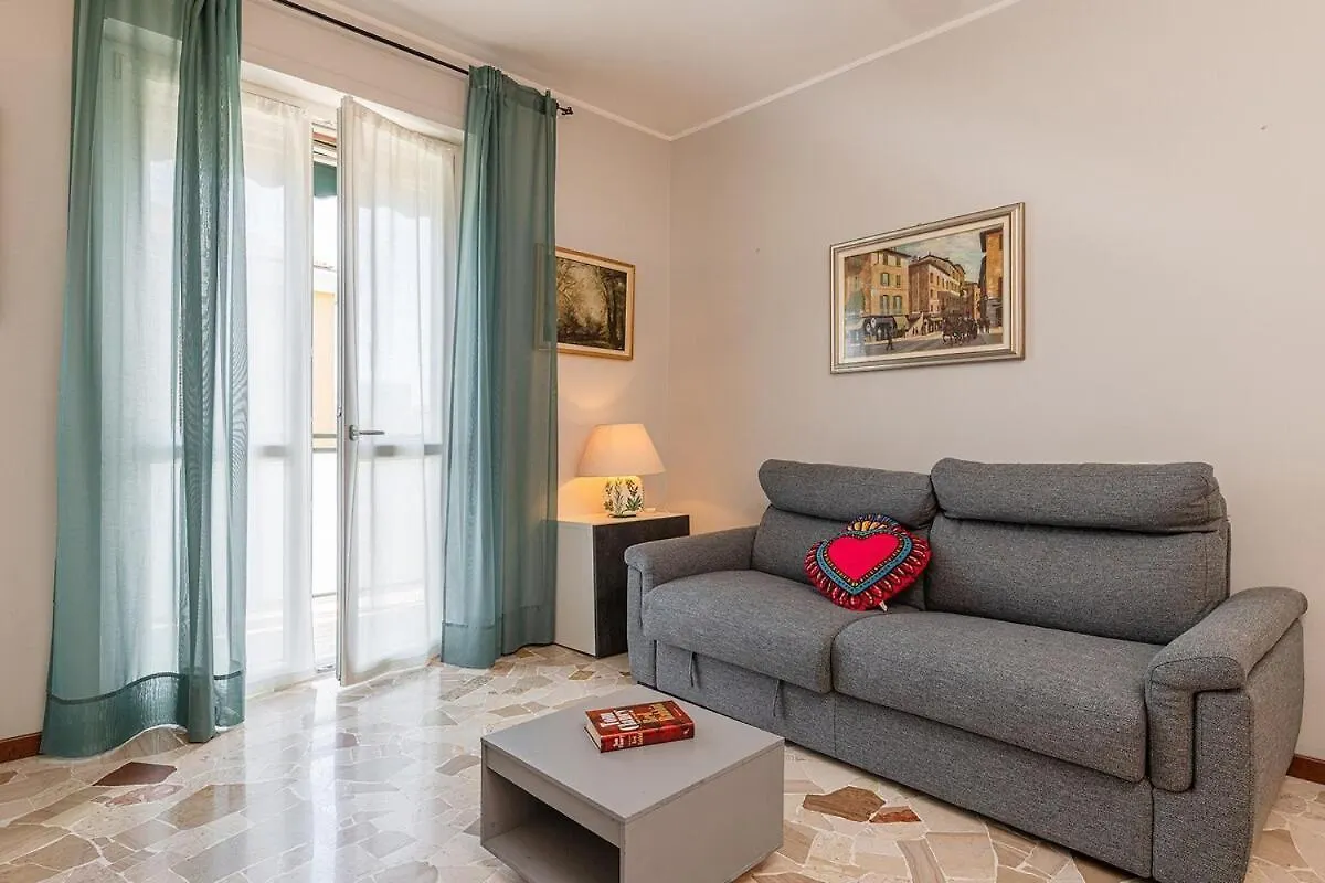 Quiet And Handy Home In Milán